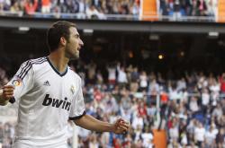 开云体育登录-北欧风暴席卷沙漠，芬兰横扫瑞士，库尔图瓦的致命一击改写A组命运